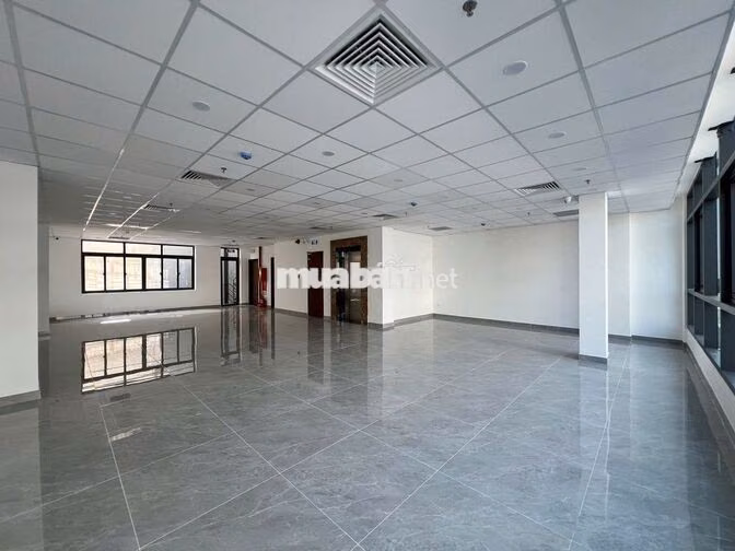CHO THUÊ MẶT TIỀN 10m TRUNG TÂM QUẬN PHÚ NHUẬN