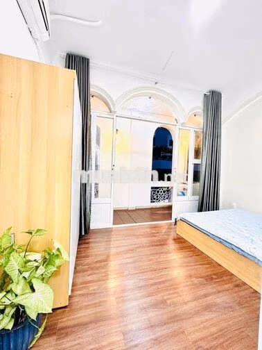 🏡Căn hộ Studio ban công rộng, NEW 100%, full nội thất, cách sân bay Tâ