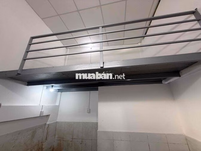 Mặt bằng kinh doanh chợ Đảo KCN Lê Minh Xuân giá 2tr5