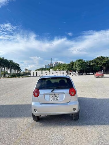 Chevrolet Spark 2010 màu bạc số sàn