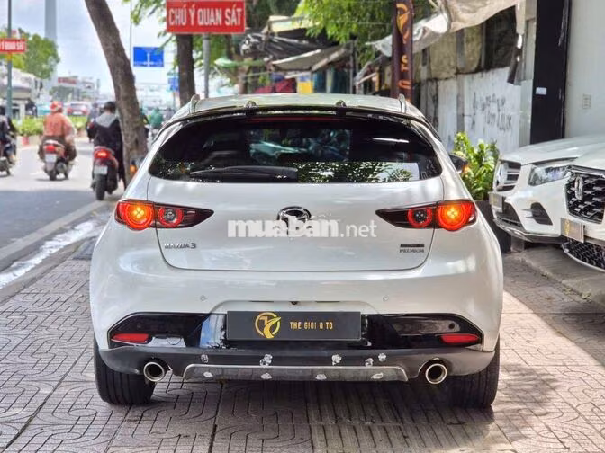 Mazda 3 Sport Premium 2023 1.5 Premium Trắng