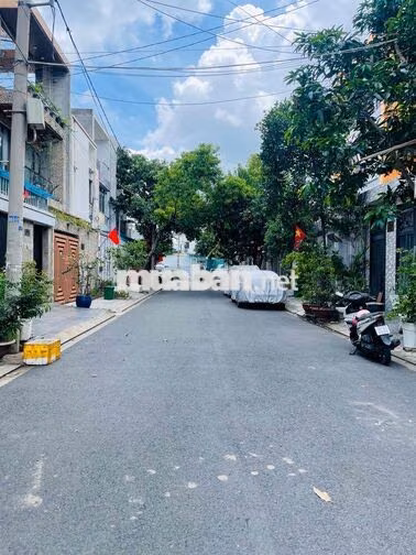 Nhà nguyên căn cách Gigamall 2km 3PN đường lớn nội bộ