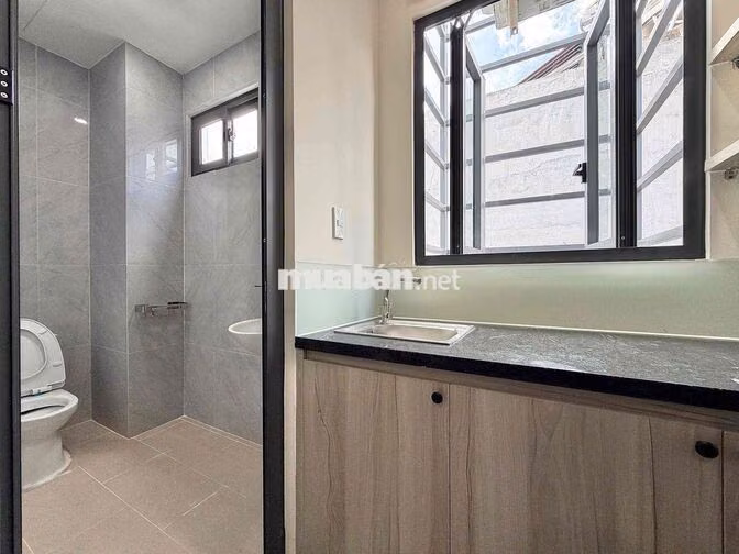CĂN HỘ MỚI BAN CÔNG MÁY GIẶT RIÊNG - NGUYỄN TƯ GIÃN