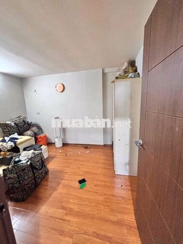 em cần cho thuê căn hộ ở chung cư pakexim 2 tây hồ có thương lượng