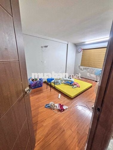 em cần cho thuê căn hộ ở chung cư pakexim 2 tây hồ có thương lượng