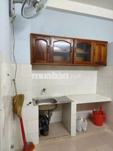 Cho Thuê Nhà 3pn góc hẻm ba gác, 1/ Ngô Gia Tự, P.2, Quận 10. 