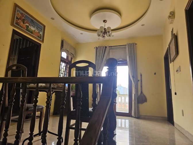 chính chủ cần nhượng lại căn biệt thự 200m2 trung tâm liên chiểu