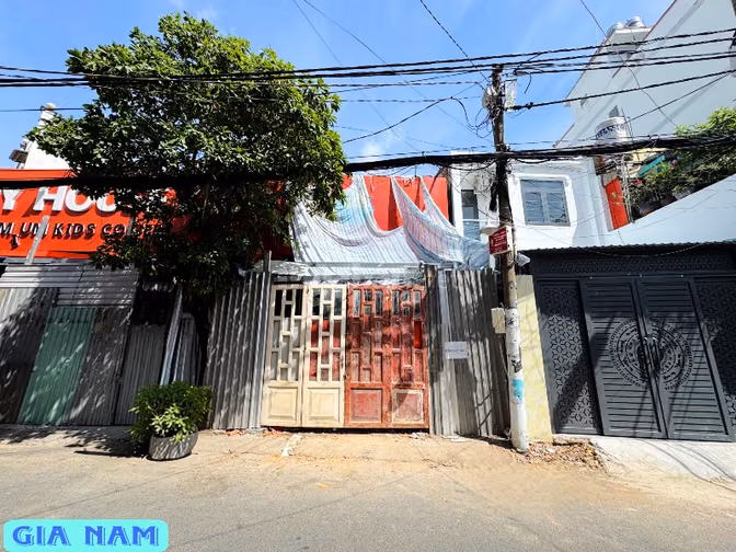 BÁN NHÀ MẶT TIỀN KINH DOANH : 88 HOÀNG XUÂN NHỊ - P. PHÚ TRUNG - Q. TP