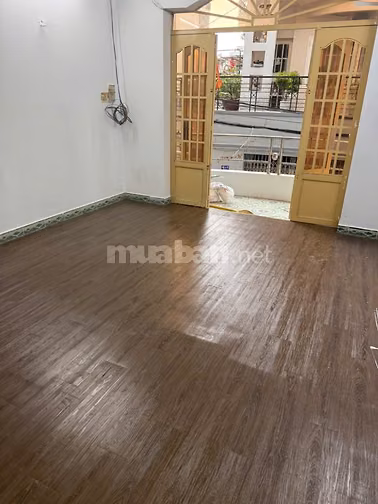 Cho thuê nhà gần Metro Bình Phú, phường 11, quận 6. Hẻm xe hơi