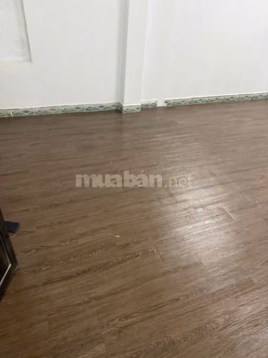 Cho thuê nhà gần Metro Bình Phú, phường 11, quận 6. Hẻm xe hơi
