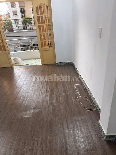 Cho thuê nhà gần Metro Bình Phú, phường 11, quận 6. Hẻm xe hơi