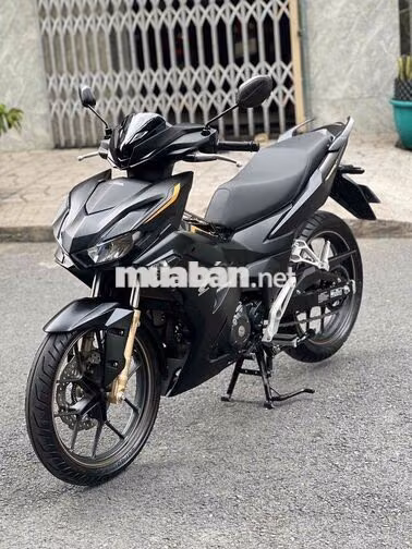 Winner X V4 Abs 2025 Đen nhám 5.000km bstp