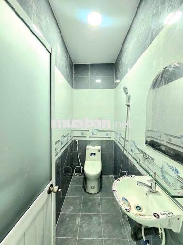 🔥🔥🔥nhà chính chủ 1 lầu , 4 phòng ngủ có phòng ngủ dưới đất🔥🔥🔥