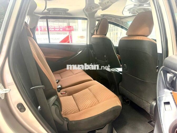 Toyota INNOVA 2019E Nâu đồng Số sàn Xe GiaĐình bán
