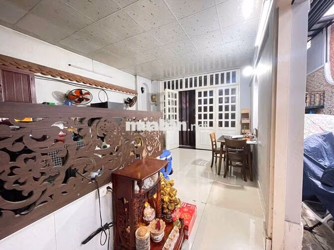 BÁN NHÀ SÂN VƯỜN GẦN CHỢ BÀ ĐIỂM, MT ĐƯỜNG 10M