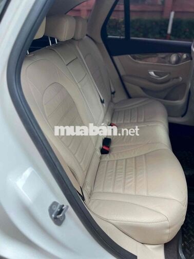 Mercedes-Benz GLC 250 4Matic 2019 Trắng 8 vạn km