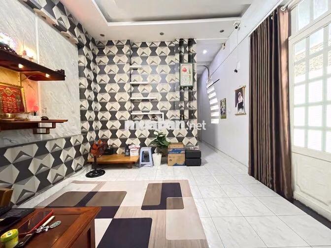 BÁN NHÀ SÂN VƯỜN GẦN CHỢ BÀ ĐIỂM, MT ĐƯỜNG 10M