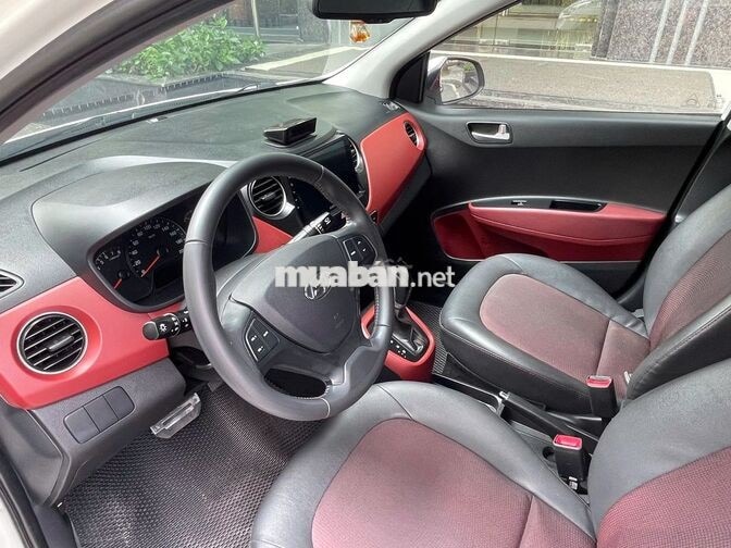 Hyundai Grand i10 2018 Tự động Trắng 8 vạn km