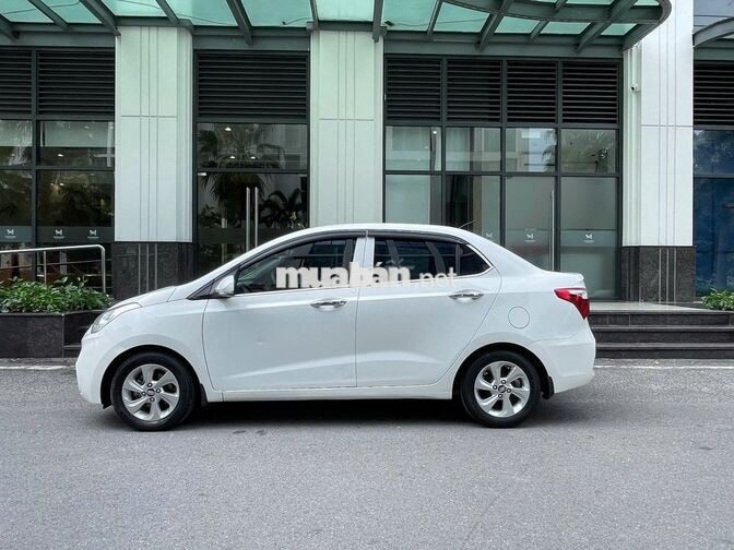 Hyundai Grand i10 2018 Tự động Trắng 8 vạn km
