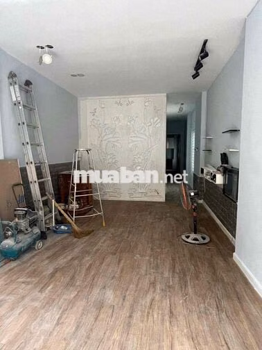 NAIL,SPA,SALON NC 2MT TRỆT LỮ GIA - HẺM XE TẢI 8m Đậu Trước nhà