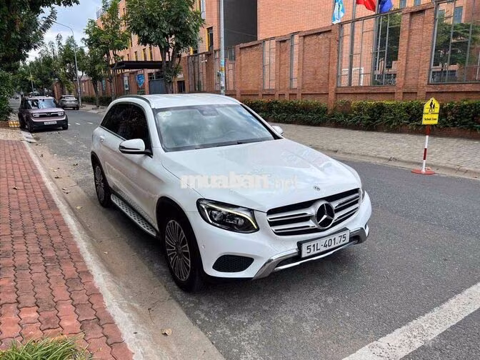 Mercedes-Benz GLC 250 4Matic 2019 Trắng 8 vạn km