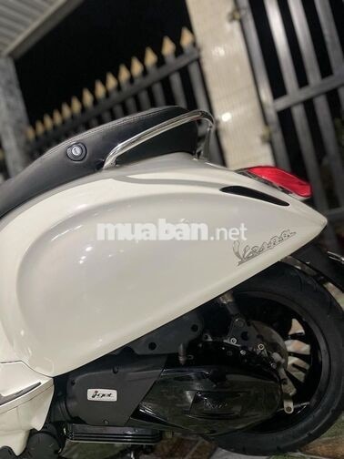 Piaggio Vespa Primavera 124cm3 Trắng