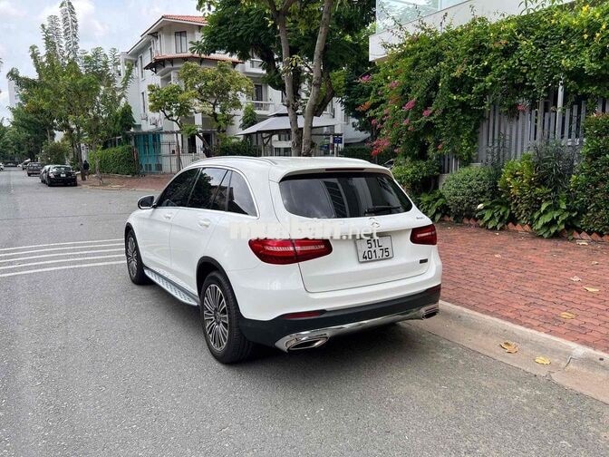 Mercedes-Benz GLC 250 4Matic 2019 Trắng 8 vạn km