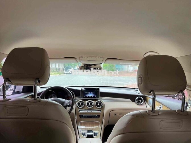 Mercedes-Benz GLC 250 4Matic 2019 Trắng 8 vạn km