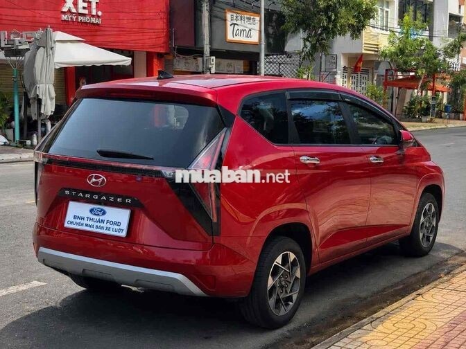 Hyundai Stargazer Đặc biệt 2022 Đỏ 5.000km
