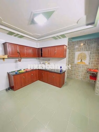 cho thuê nhà sạch đẹp 3.5 tấm hẻm xe hơi 1122 Quang Trung Gò Vấp 15tr