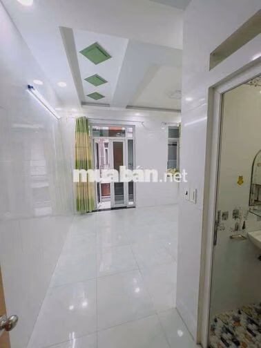 cho thuê nhà sạch đẹp 3.5 tấm hẻm xe hơi 1122 Quang Trung Gò Vấp 15tr
