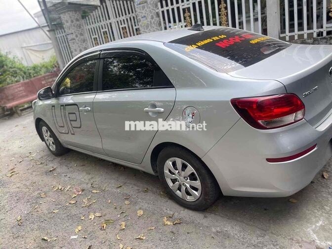Kia Soluto Số sàn Bạc