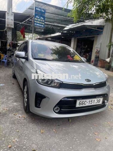 Kia Soluto Số sàn Bạc