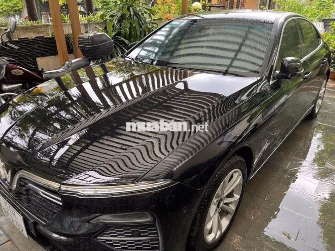 VinFast LUX A2.0 Turbo 2021 Đen 12.062 km