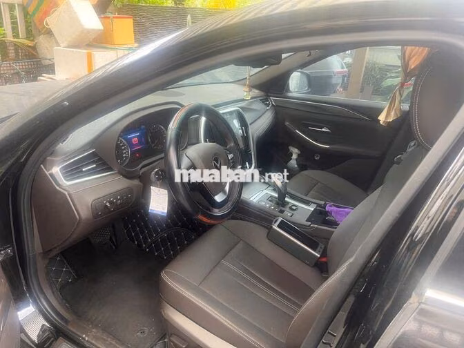 VinFast LUX A2.0 Turbo 2021 Đen 12.062 km