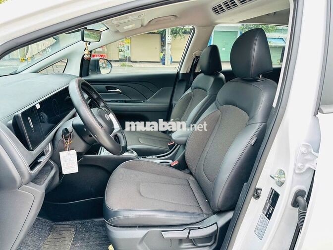Hyundai StarGazer 2026 Trắng Tự động 21.000 km