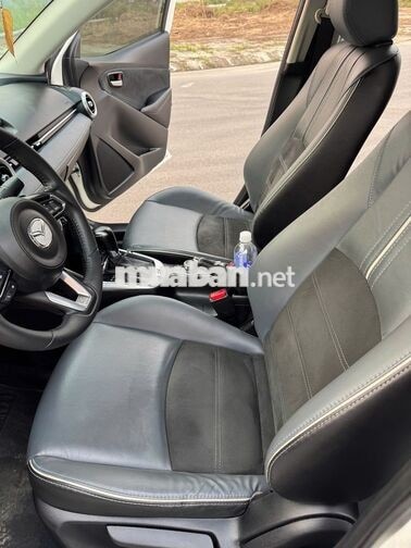 Mazda Mazda 2 Luxury 2023 Trắng 3.8 vạn km