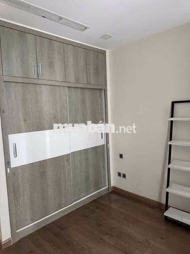 Cho thuê CH Vinhomes Central Park 2PN, Tòa P6 Tầng thấp, View trực diệ