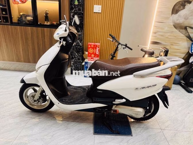 Honda Lead trắng Fi - BSTP - Chính Chủ Sang Tên