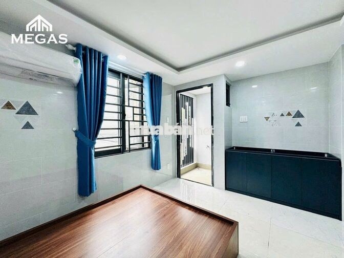 CHO THUÊ PHÒNG MỚI XÂY FULL NỘI THẤT- BAN CÔNG NGAY PHAN VĂN HỚN -CVPM