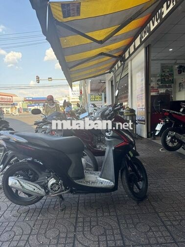 Honda Vision 2020 Đen