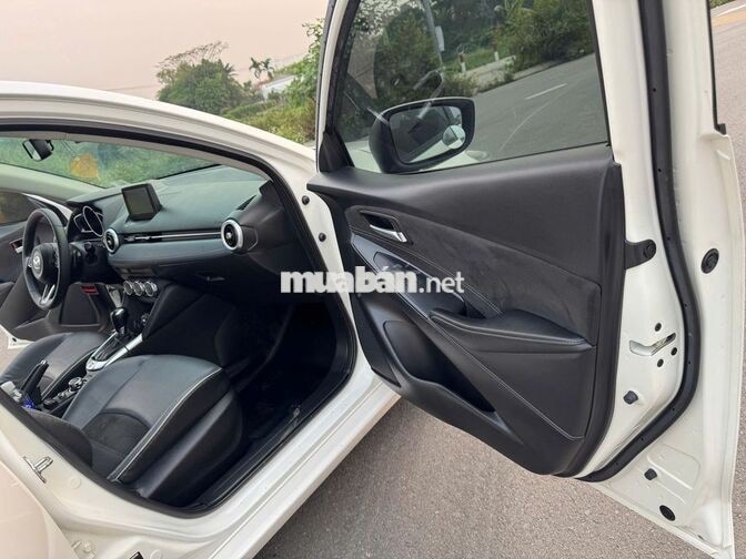 Mazda Mazda 2 Luxury 2023 Trắng 3.8 vạn km