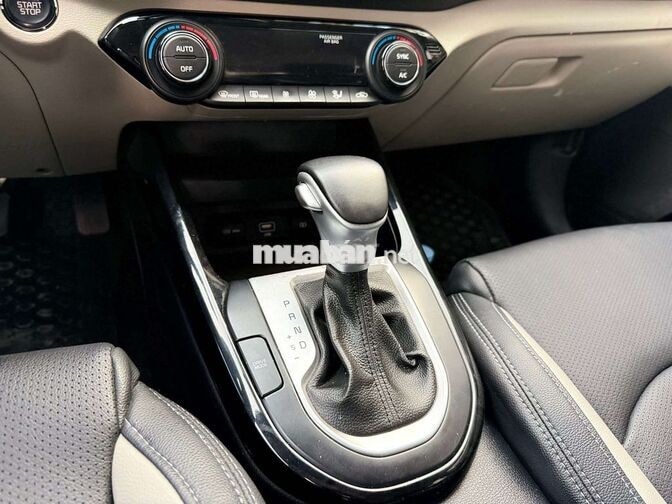 Kia K3 Luxury 2022 57000 km Đen Tự động