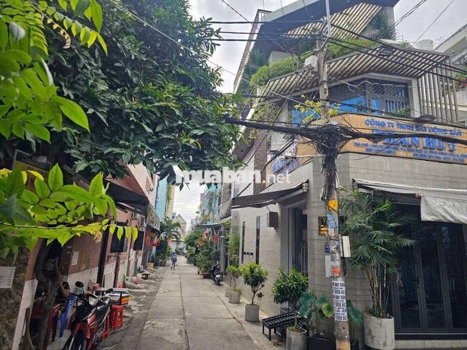 NỢ NGÂN HÀNG CẦN BÁN GẤP NHÀ 2MT GÓC ĐẸP SÁT CHỢ LIÊN KHU 5-6