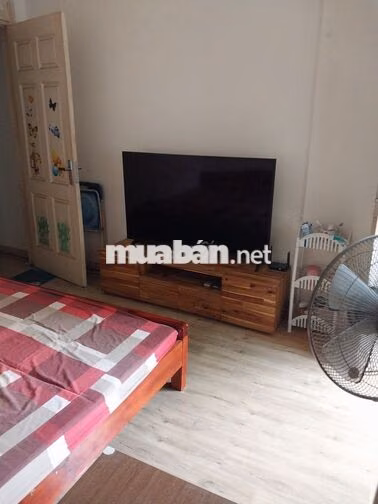 Phòng trọ cả tầng gần ngõ 75 Đường Hồ Tùng Mậu, Đại học Thương Mại