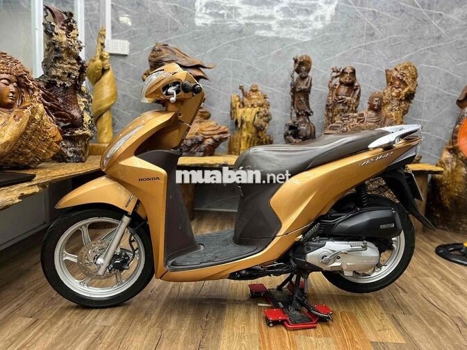 Honda Vision biển SG chính chủ máy móc bao êm