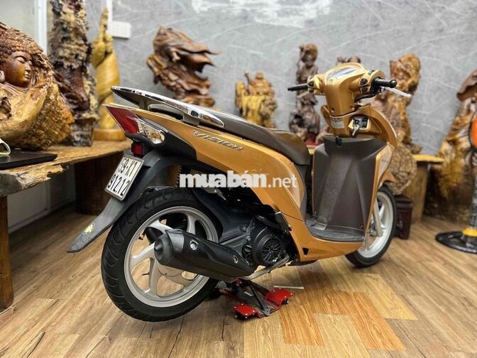 Honda Vision biển SG chính chủ máy móc bao êm