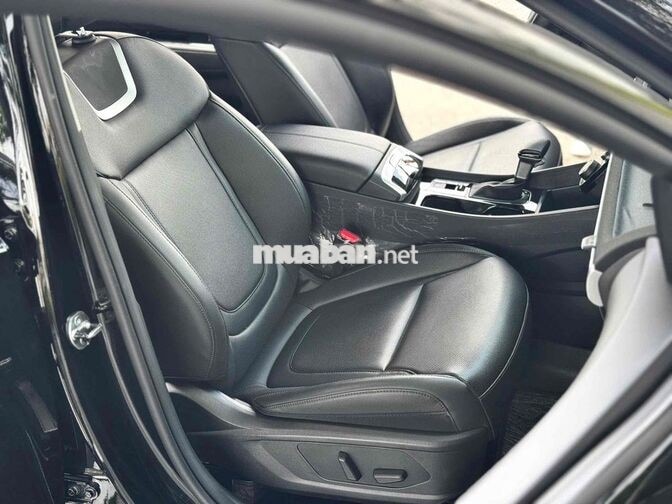 Hyundai Tucson Đặc Biệt 2025 Đen Tự động 6 cấp