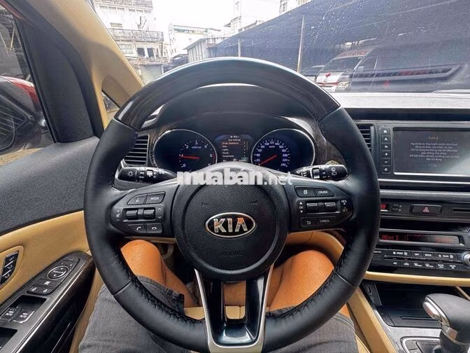 Kia Sedona 2020 Dầu full