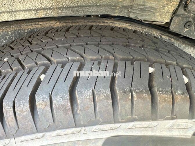 Toyota Fortuner 2.7V 2014 Xăng Tự động Bạc